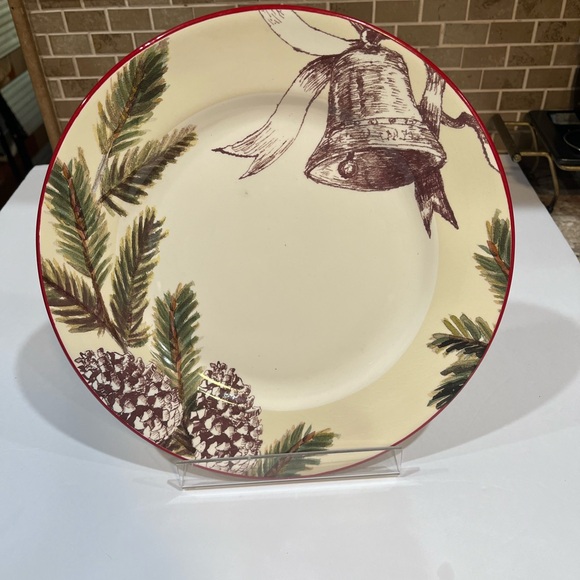 Williams Sonoma Christmas Carol 11” dinner plate.(set of 4) - Picture 1 of 5
